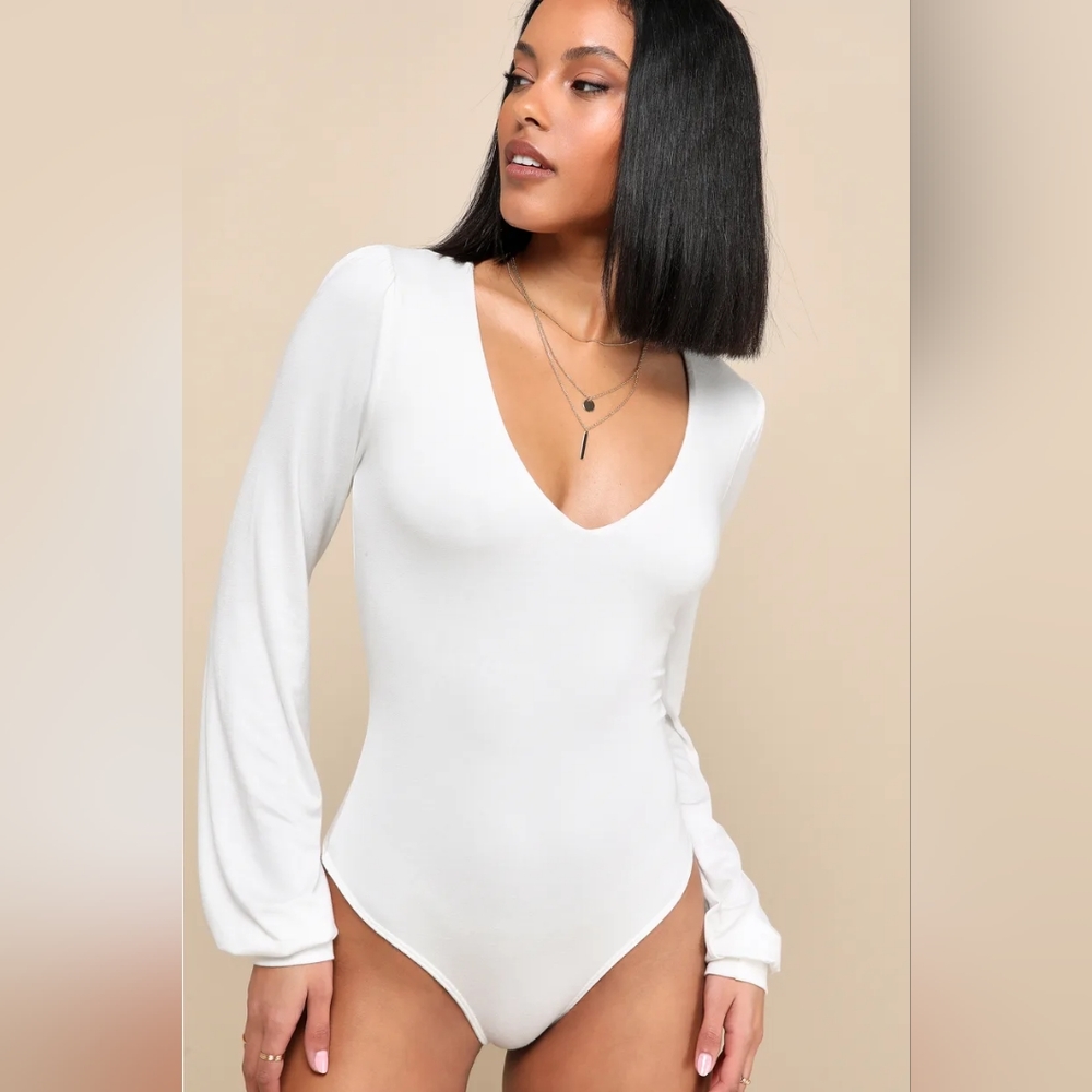 Lulus Kaylene Ivory V-Neck Balloon Sleeve Bodysuit, XS